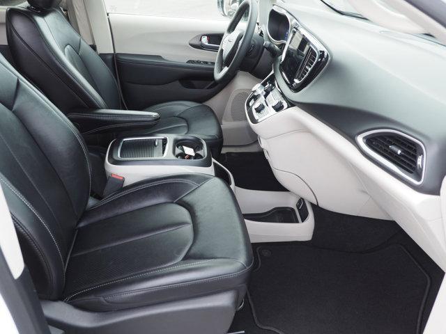 used 2024 Chrysler Pacifica car, priced at $30,437