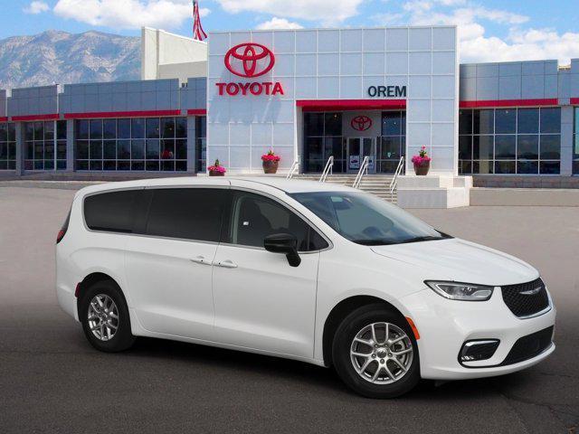used 2024 Chrysler Pacifica car, priced at $30,437