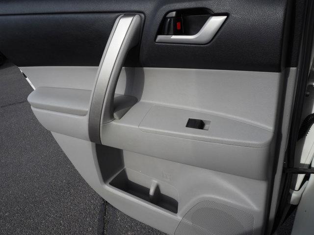 used 2012 Toyota Highlander car, priced at $9,006