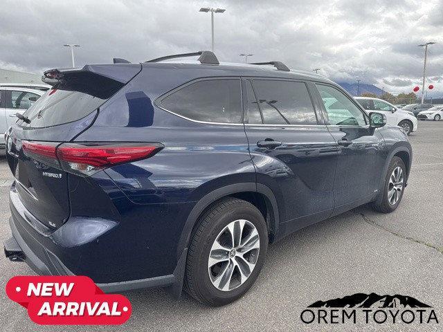 used 2021 Toyota Highlander Hybrid car, priced at $26,232