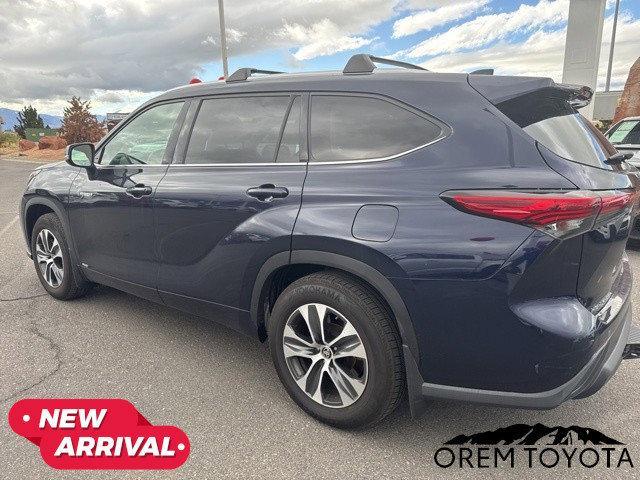 used 2021 Toyota Highlander Hybrid car, priced at $26,232