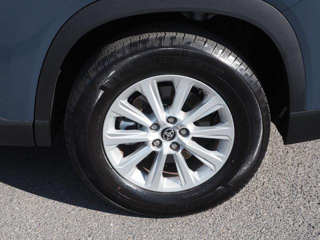 used 2025 Toyota Highlander car, priced at $53,337