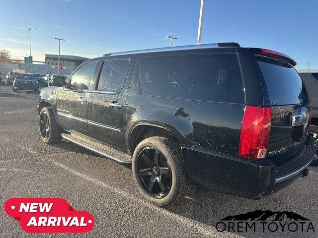 used 2007 Cadillac Escalade ESV car, priced at $9,508