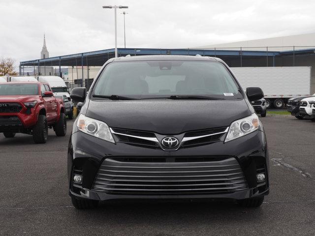 used 2018 Toyota Sienna car, priced at $25,902