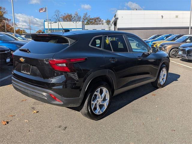 used 2024 Chevrolet Trax car, priced at $17,990