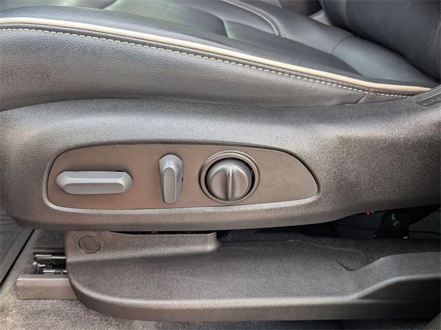 used 2022 Chevrolet Traverse car, priced at $35,200