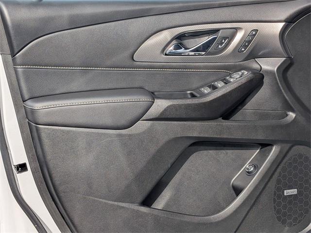 used 2022 Chevrolet Traverse car, priced at $35,200