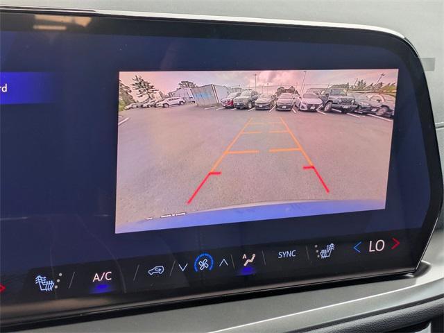 new 2026 Chevrolet Traverse car, priced at $46,120