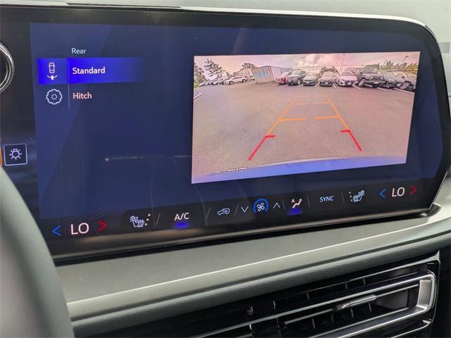 new 2026 Chevrolet Traverse car, priced at $46,120