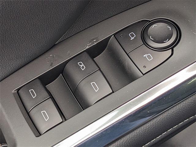 new 2025 Chevrolet Traverse car, priced at $45,945