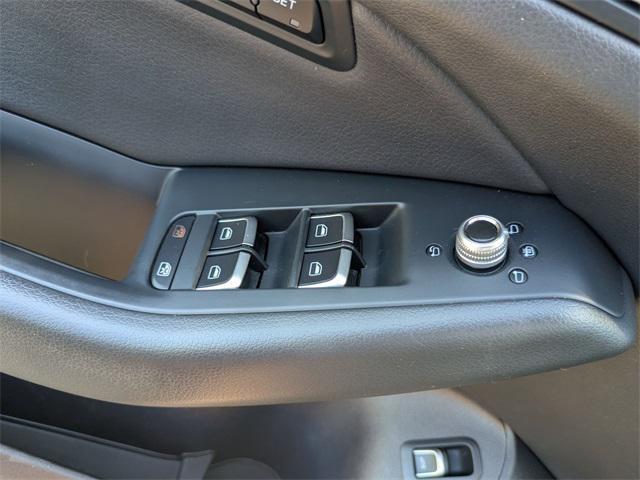 used 2014 Audi Q5 car, priced at $8,491