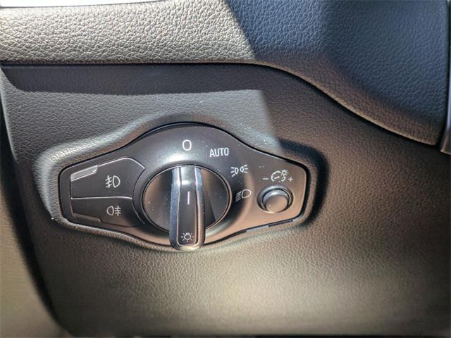 used 2014 Audi Q5 car, priced at $8,491