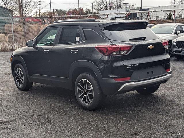 new 2025 Chevrolet TrailBlazer car, priced at $27,990