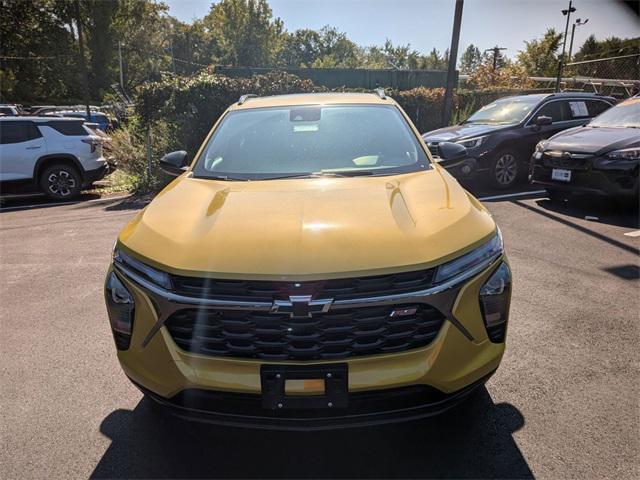 new 2025 Chevrolet Trax car, priced at $28,245