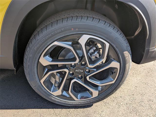 new 2025 Chevrolet Trax car, priced at $28,245