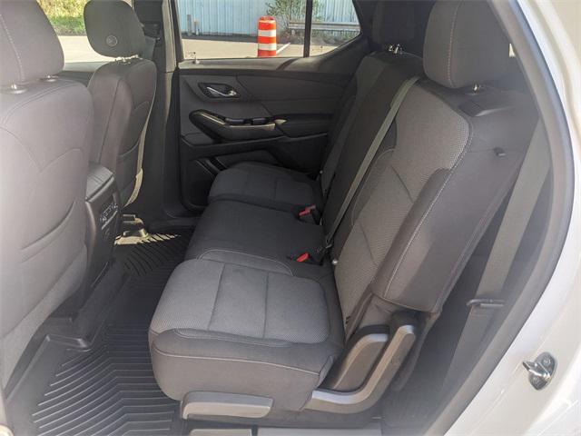 used 2022 Chevrolet Traverse car, priced at $29,179