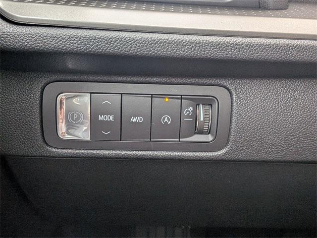 new 2026 Chevrolet Traverse car, priced at $46,120