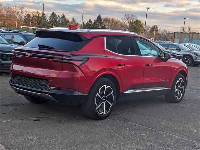 new 2025 Chevrolet Equinox car, priced at $44,660