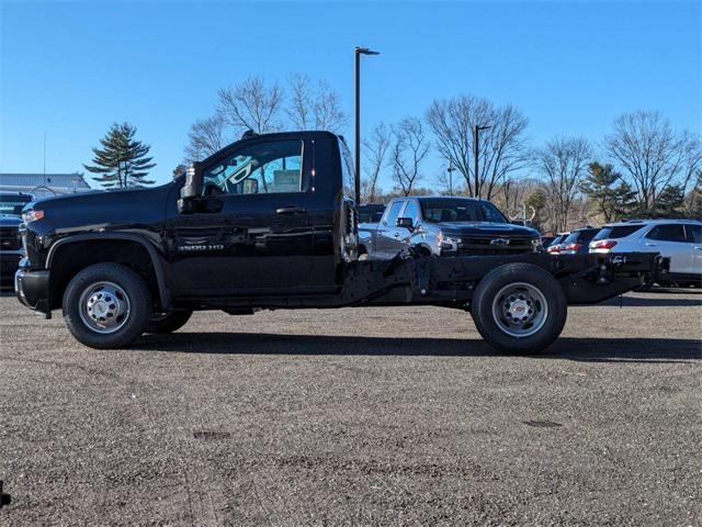 new 2024 Chevrolet Silverado 3500 car, priced at $63,114