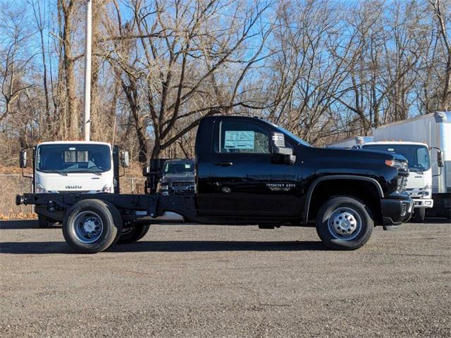 new 2024 Chevrolet Silverado 3500 car, priced at $63,114