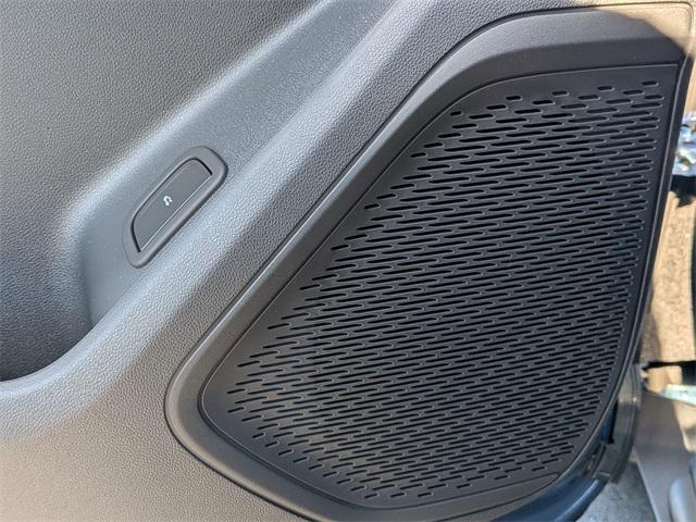 new 2026 Chevrolet Traverse car, priced at $47,345