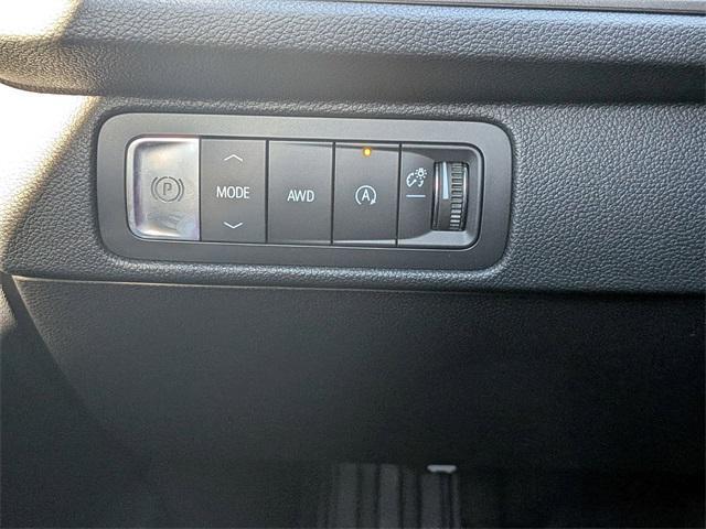 new 2026 Chevrolet Traverse car, priced at $47,345