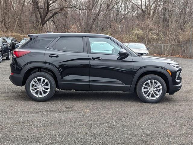 new 2025 Chevrolet TrailBlazer car, priced at $27,480