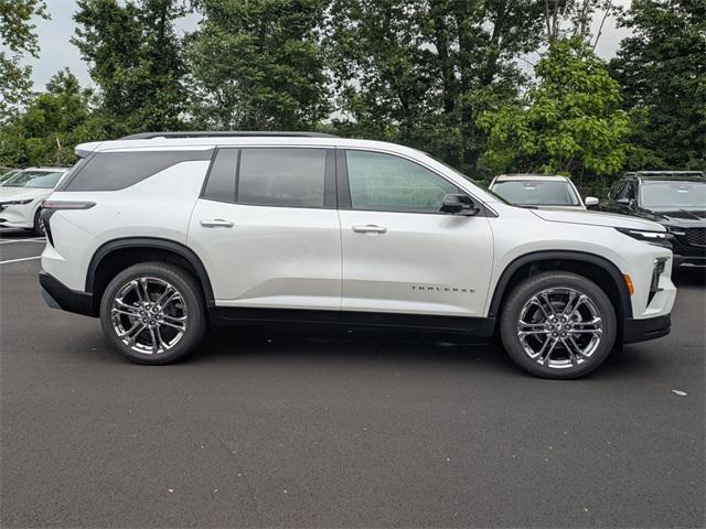 new 2025 Chevrolet Traverse car, priced at $50,635