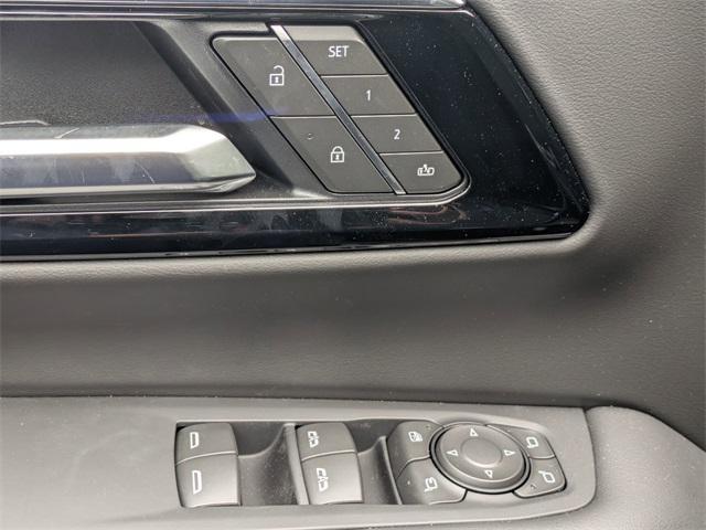 new 2025 Chevrolet Suburban car