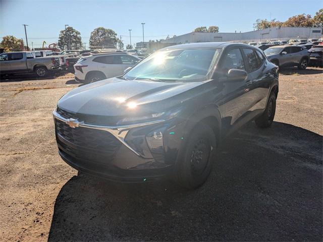 new 2025 Chevrolet Trax car, priced at $21,690