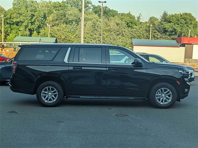 new 2024 Chevrolet Suburban car, priced at $73,110