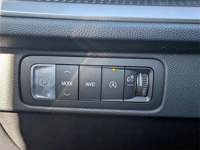 new 2026 Chevrolet Traverse car, priced at $45,120