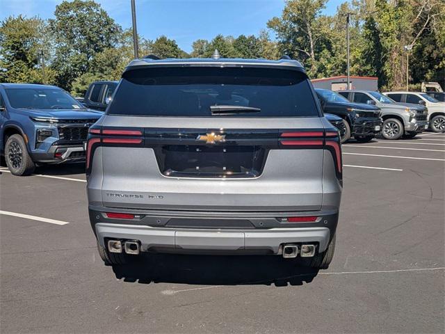 new 2026 Chevrolet Traverse car, priced at $45,120