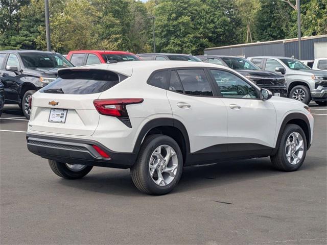 new 2025 Chevrolet Trax car, priced at $22,890