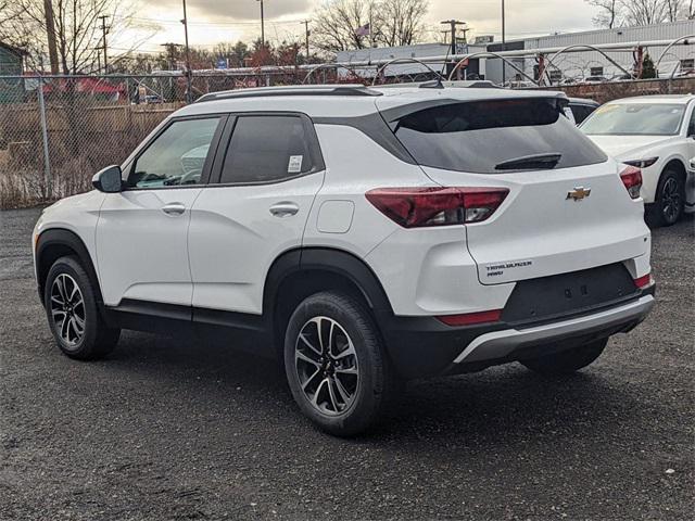 new 2025 Chevrolet TrailBlazer car, priced at $27,990