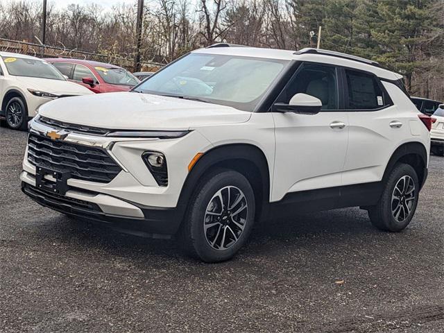 new 2025 Chevrolet TrailBlazer car, priced at $27,990