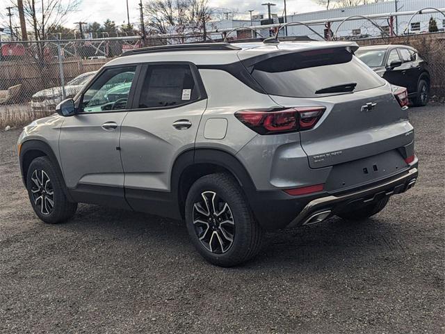 new 2025 Chevrolet TrailBlazer car, priced at $32,810