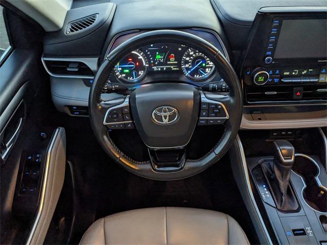 used 2021 Toyota Highlander Hybrid car, priced at $35,550