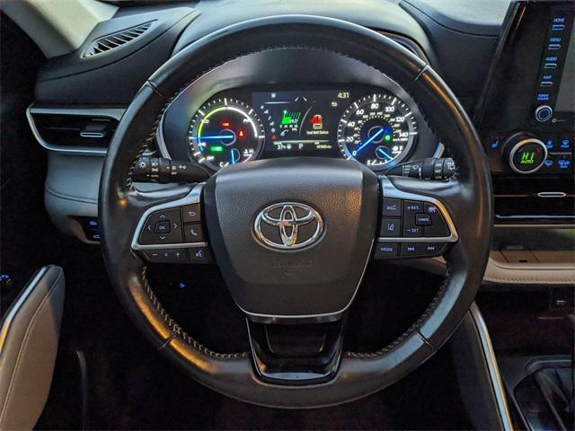 used 2021 Toyota Highlander Hybrid car, priced at $35,550