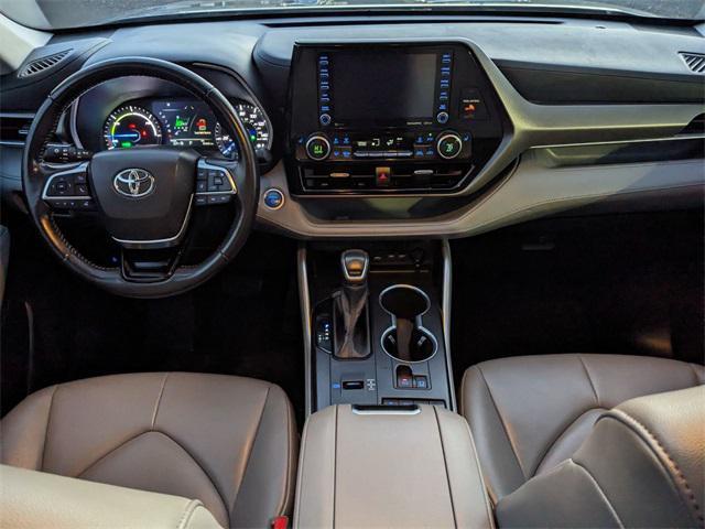 used 2021 Toyota Highlander Hybrid car, priced at $35,550