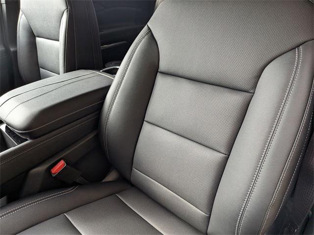 new 2026 Chevrolet Traverse car, priced at $47,345