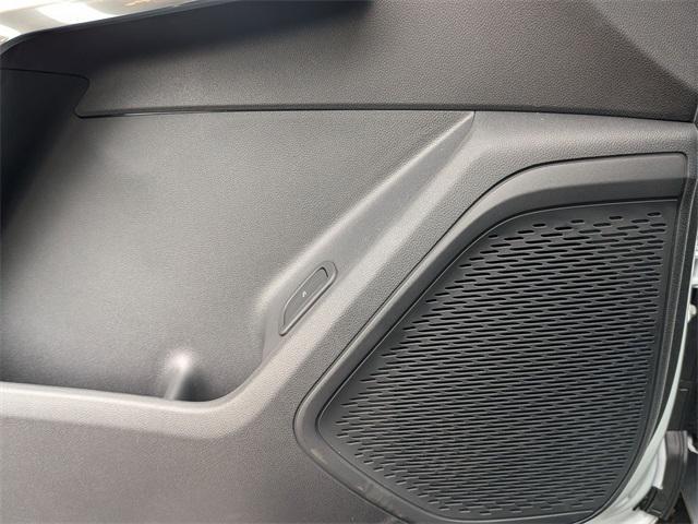 new 2026 Chevrolet Traverse car, priced at $47,345