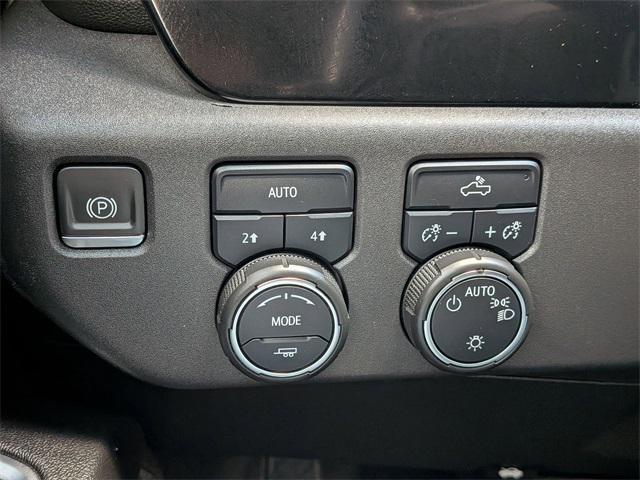 used 2022 Chevrolet Silverado 1500 car, priced at $37,570