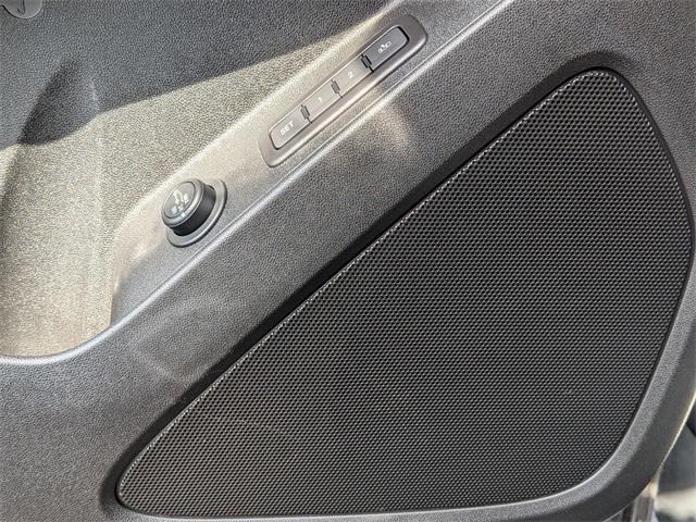 used 2019 Chevrolet Equinox car, priced at $17,687