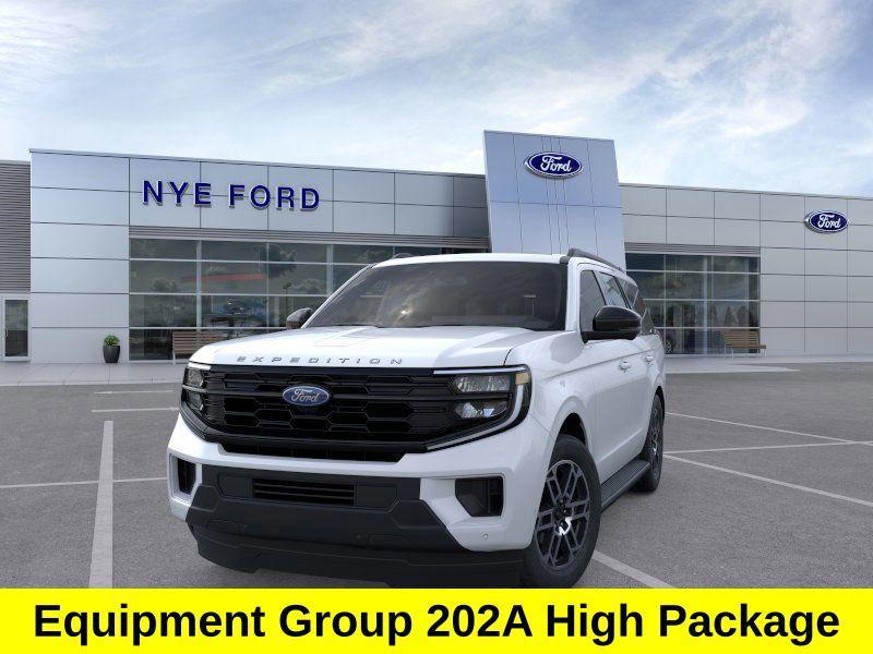 new 2025 Ford Expedition car, priced at $71,251