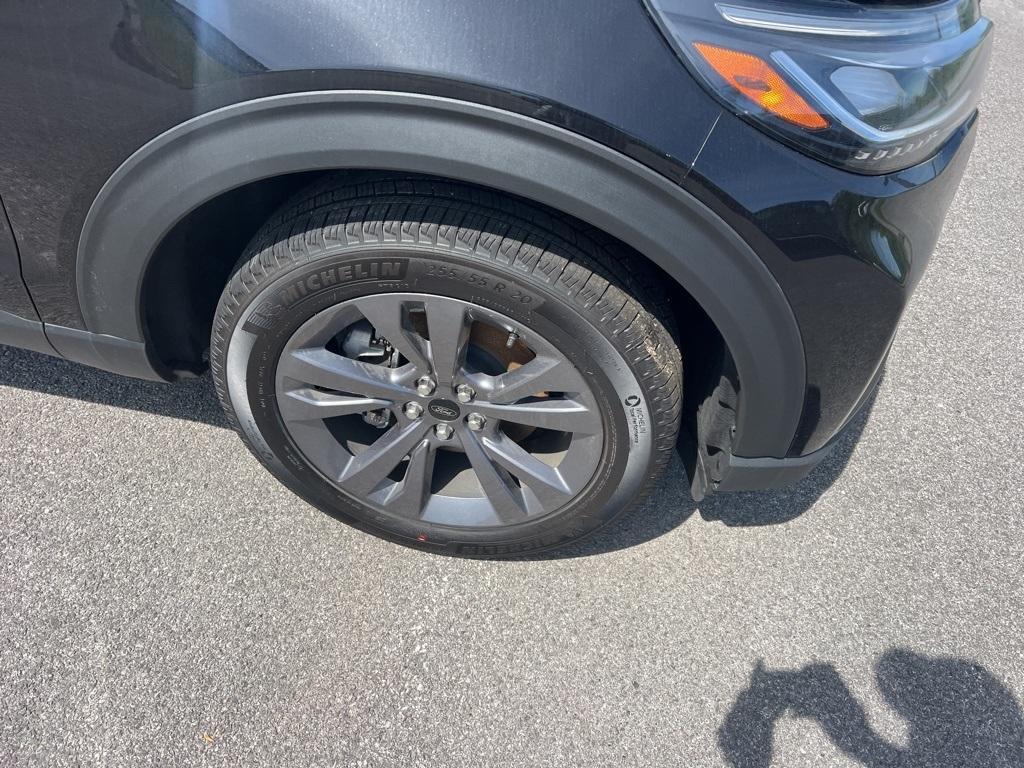 new 2025 Ford Explorer car, priced at $44,850