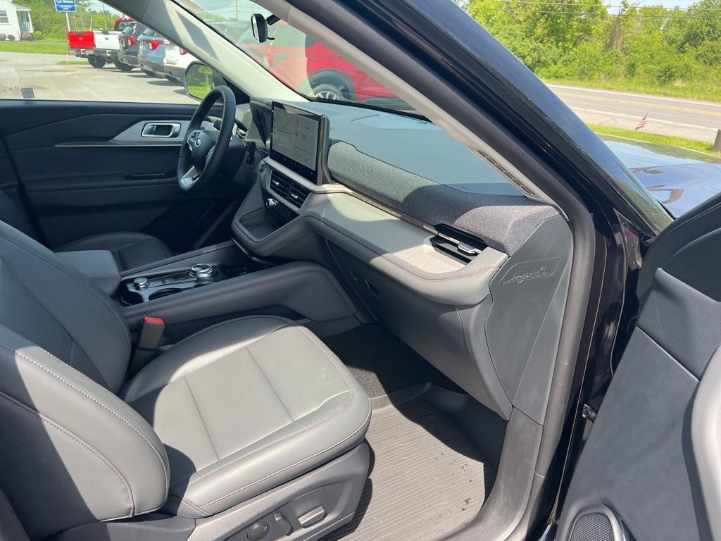 new 2025 Ford Explorer car, priced at $44,850