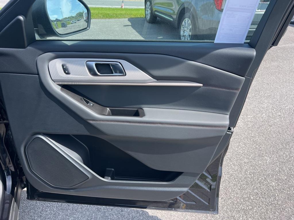 new 2025 Ford Explorer car, priced at $44,850