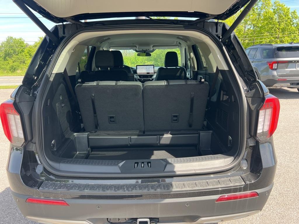new 2025 Ford Explorer car, priced at $44,850