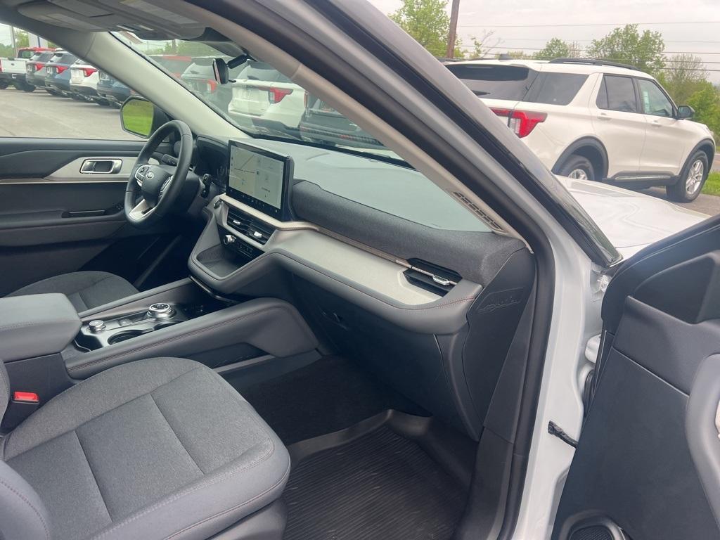 used 2025 Ford Explorer car, priced at $39,635